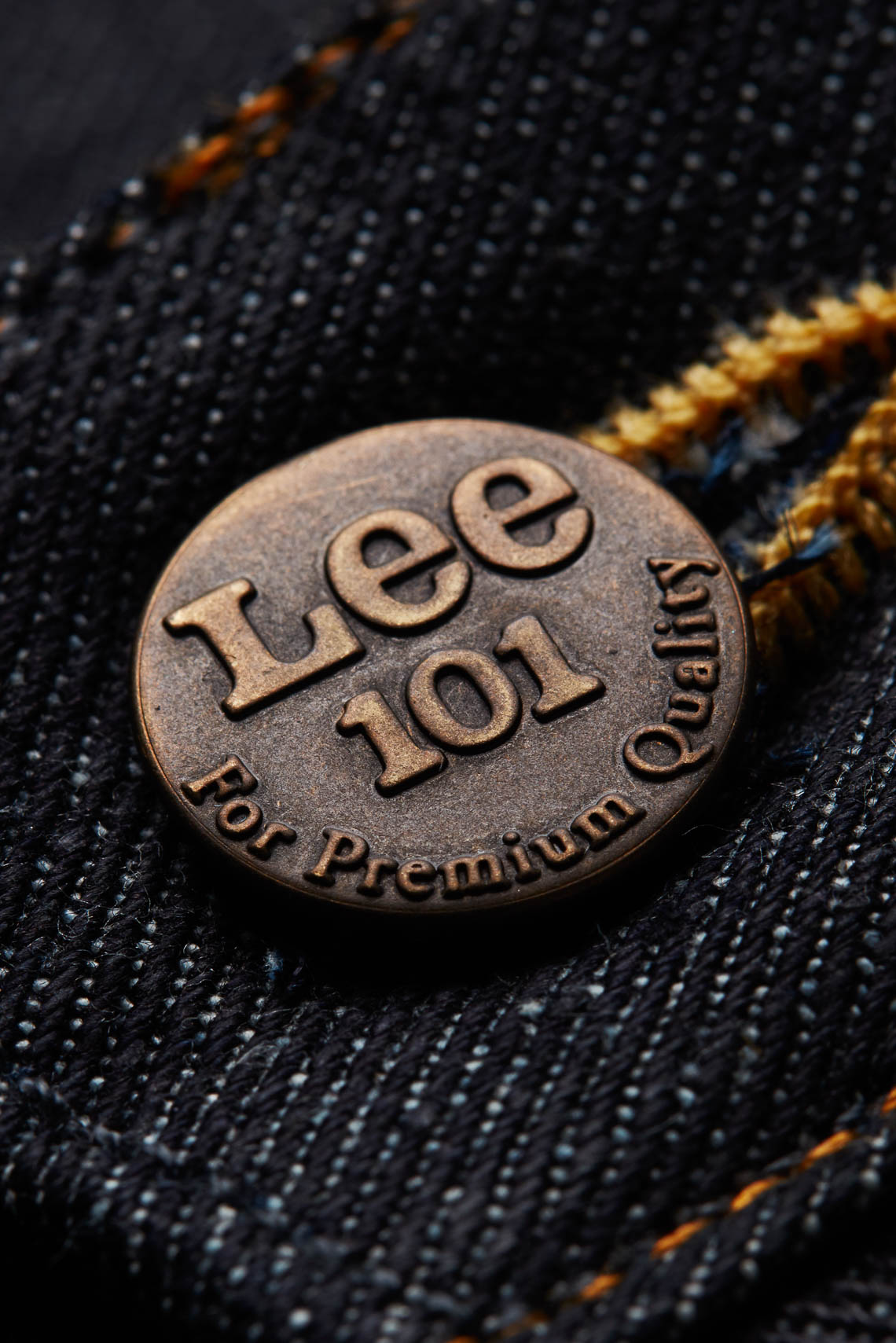 LeeJeansIconicProductDetails_Mens_TwitchLogoButton4